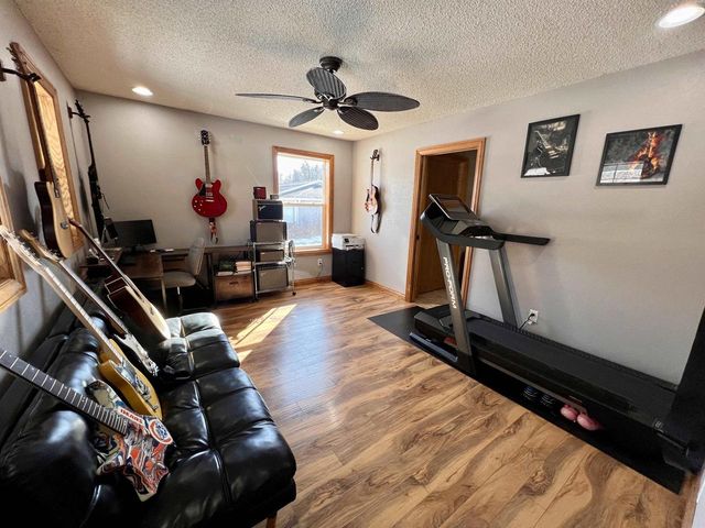 905 3RD AVENUE, Crivitz, WI 54114