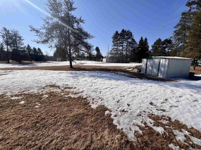 905 3RD AVENUE, Crivitz, WI 54114