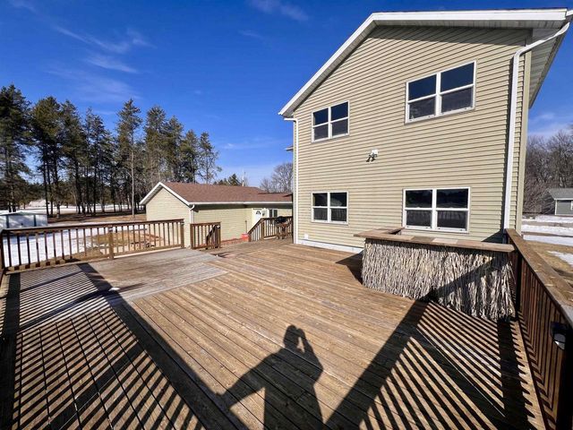 905 3RD AVENUE, Crivitz, WI 54114