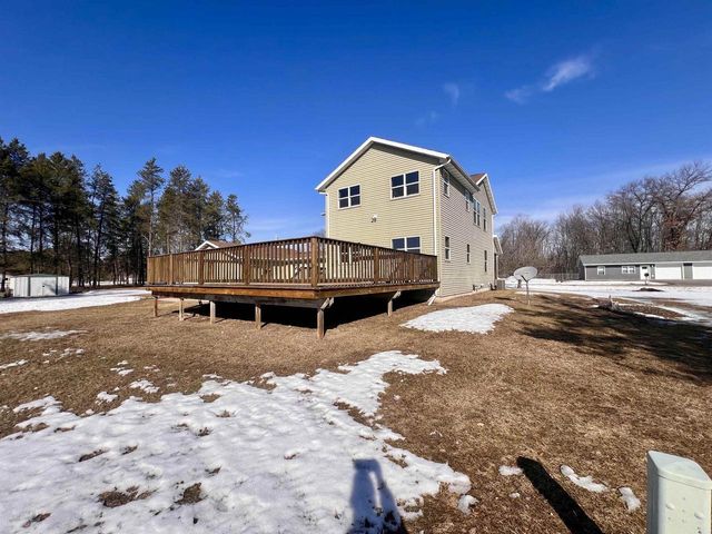 905 3RD AVENUE, Crivitz, WI 54114