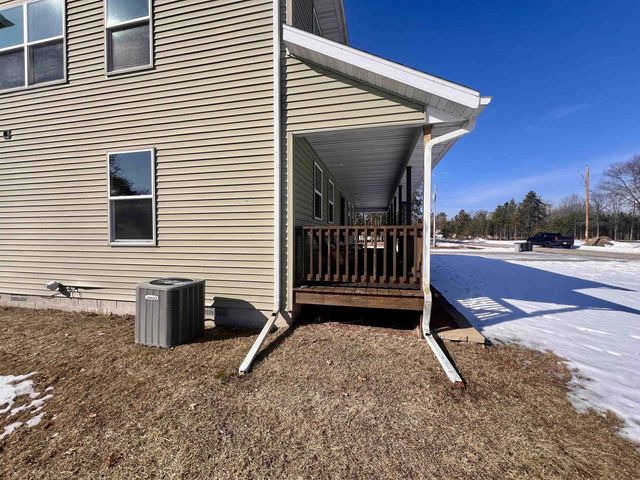 905 3RD AVENUE, Crivitz, WI 54114