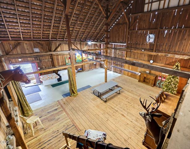 4919 Grant Road, Central Point, OR 97502