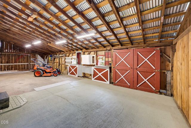 4919 Grant Road, Central Point, OR 97502