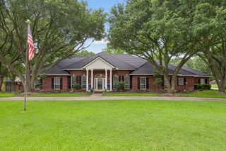 400 Timberlake Drive, Azle, TX 76020