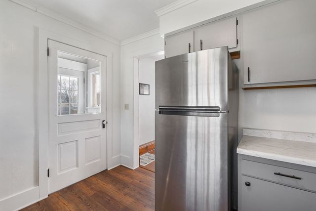 715 5th Street, Dewitt, IA 52742