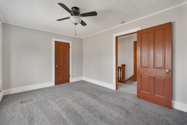 715 5th Street, Dewitt, IA 52742