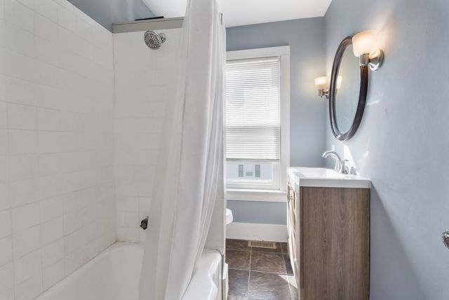 715 5th Street, Dewitt, IA 52742