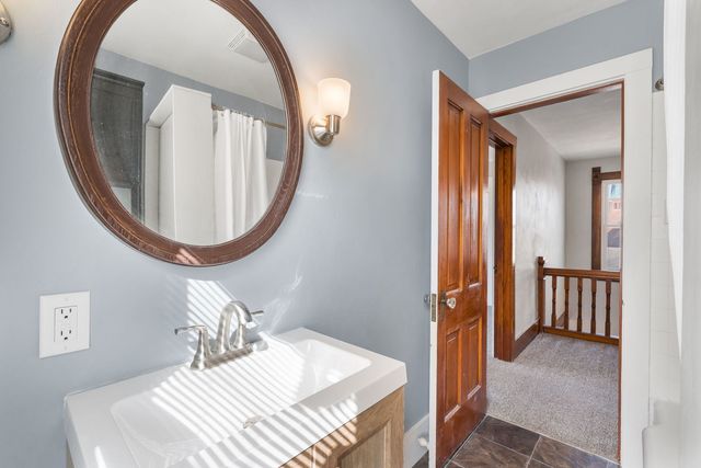 715 5th Street, Dewitt, IA 52742