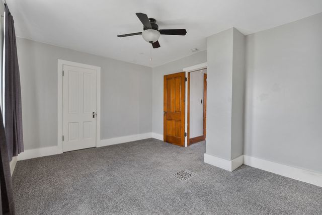 715 5th Street, Dewitt, IA 52742