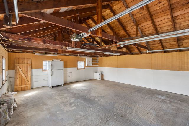 715 5th Street, Dewitt, IA 52742