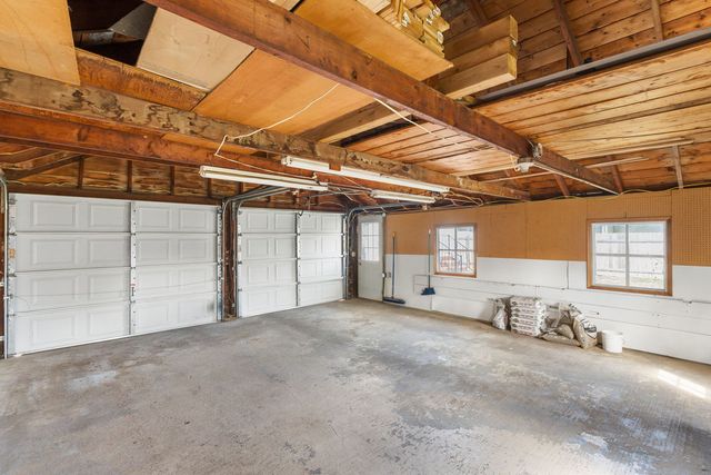 715 5th Street, Dewitt, IA 52742