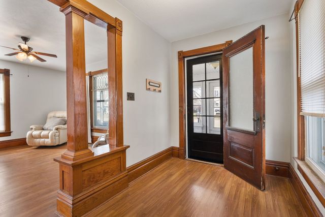 715 5th Street, Dewitt, IA 52742