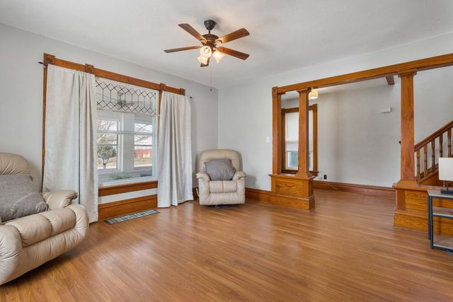 715 5th Street, Dewitt, IA 52742