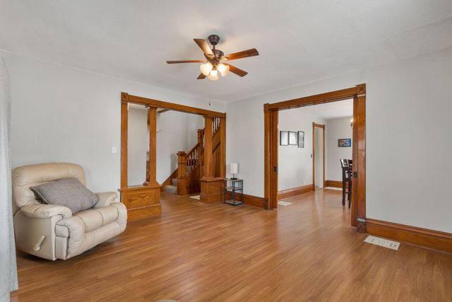 715 5th Street, Dewitt, IA 52742