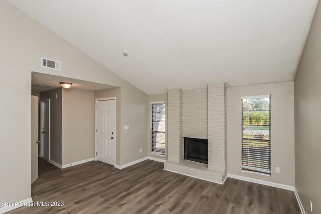 977 Beacon Street NW, Palm Bay, FL 32907