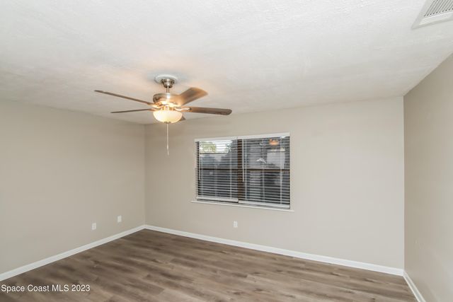 977 Beacon Street NW, Palm Bay, FL 32907