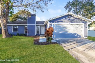 977 Beacon Street NW, Palm Bay, FL 32907