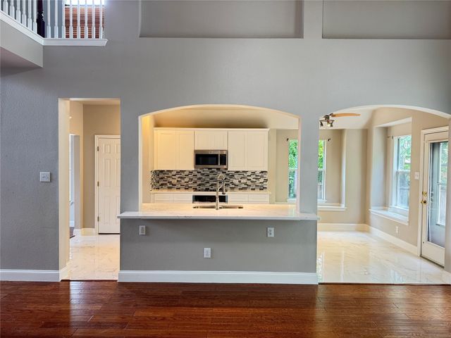 4712 Englishtown Drive, Arlington, TX 76016