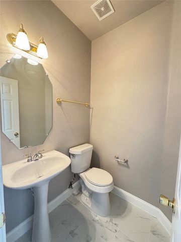 4712 Englishtown Drive, Arlington, TX 76016