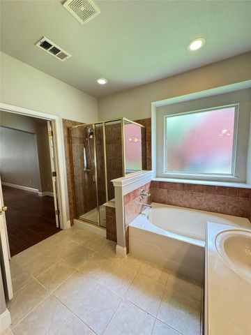 4712 Englishtown Drive, Arlington, TX 76016