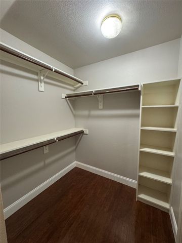 4712 Englishtown Drive, Arlington, TX 76016