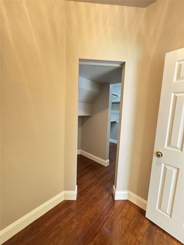 4712 Englishtown Drive, Arlington, TX 76016
