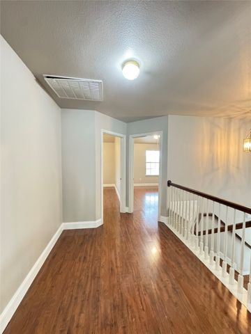 4712 Englishtown Drive, Arlington, TX 76016
