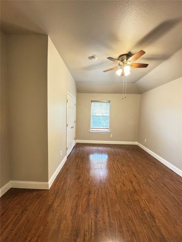 4712 Englishtown Drive, Arlington, TX 76016