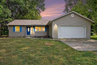 14061 Riverside Drive, Constantine, MI 49042