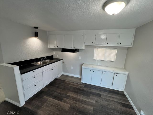 19260 Hinton Street, Hesperia, CA 92345