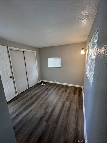 19260 Hinton Street, Hesperia, CA 92345