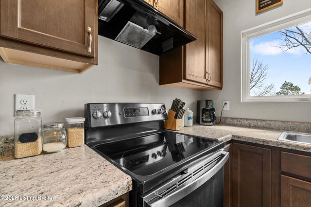 115 Gentle Wind Ct, Mt Washington, KY 40047