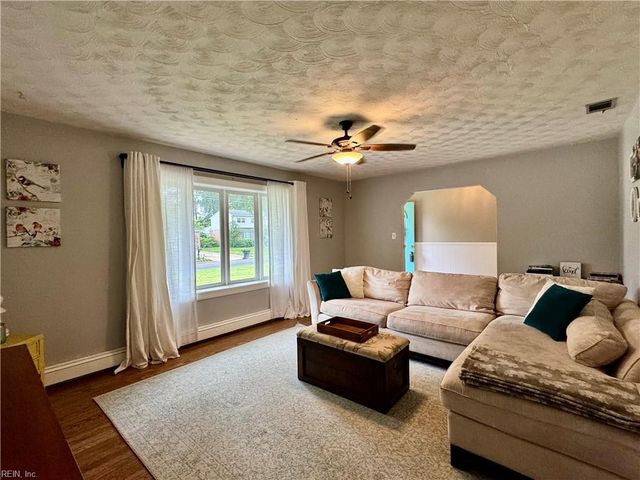 4652 Miles Standish RD, Virginia Beach, VA 23455