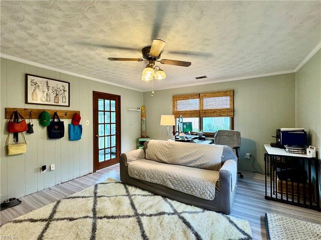4652 Miles Standish RD, Virginia Beach, VA 23455