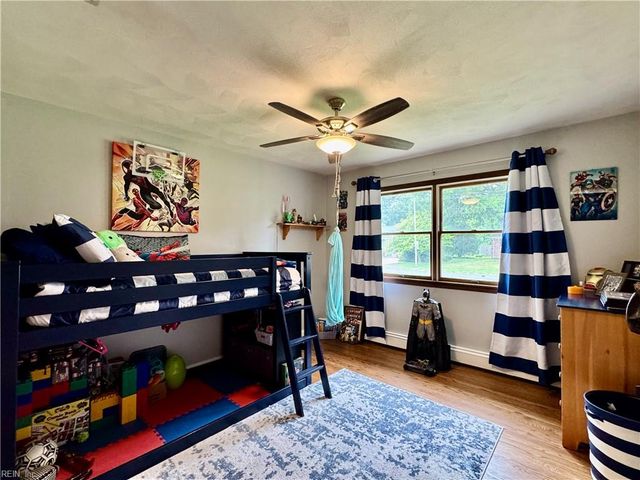 4652 Miles Standish RD, Virginia Beach, VA 23455