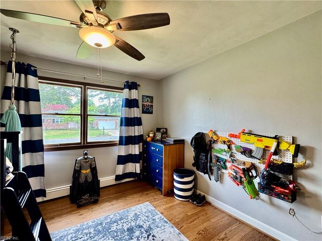 4652 Miles Standish RD, Virginia Beach, VA 23455