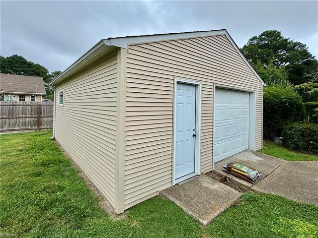 4652 Miles Standish RD, Virginia Beach, VA 23455