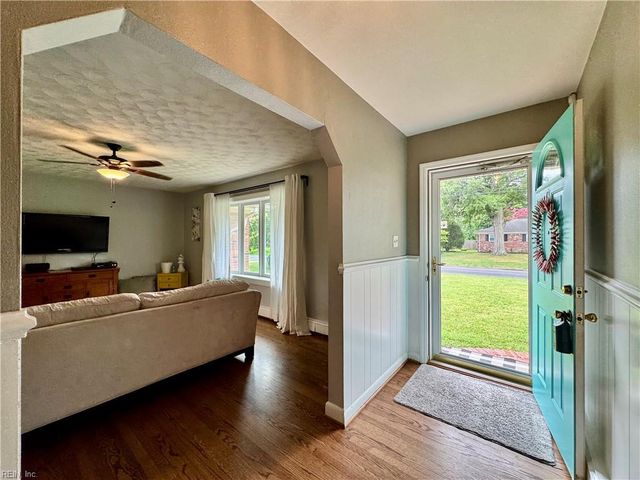 4652 Miles Standish RD, Virginia Beach, VA 23455