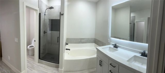 198 Crown Imperial Street, Henderson, NV 89074