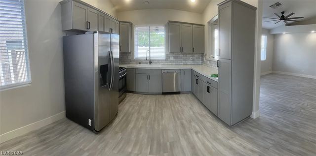 198 Crown Imperial Street, Henderson, NV 89074