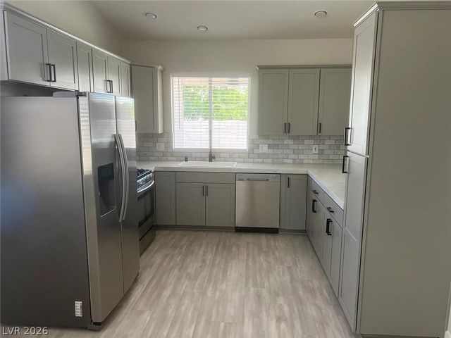 198 Crown Imperial Street, Henderson, NV 89074