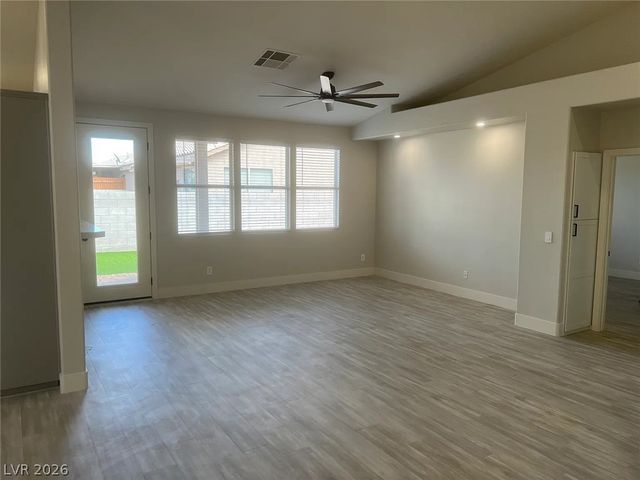 198 Crown Imperial Street, Henderson, NV 89074