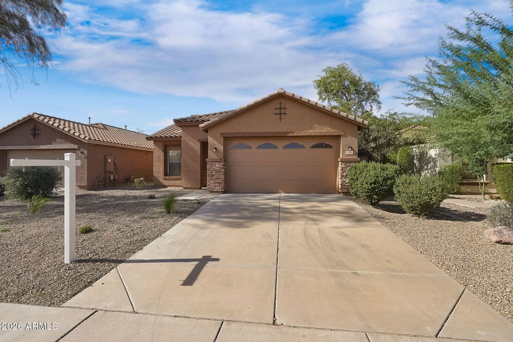 716 E DESERT MOON Trail, San Tan Valley, AZ 85143 — photo 3