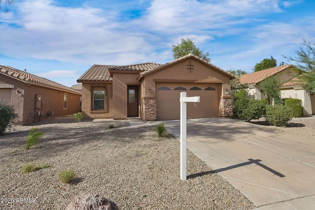 716 E DESERT MOON Trail, San Tan Valley, AZ 85143 — photo 4