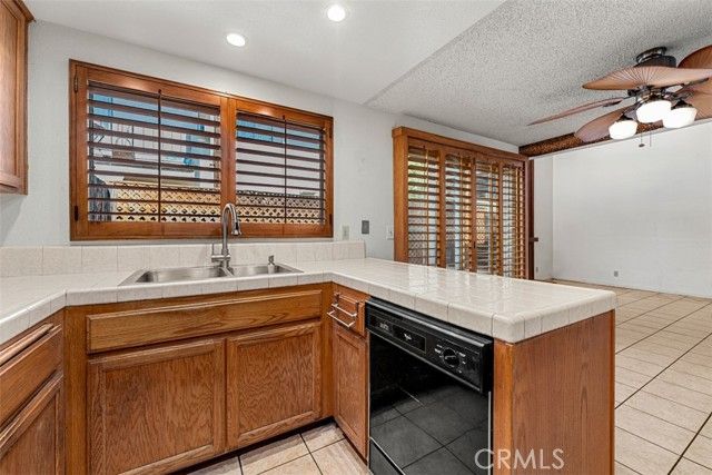 10401 Hammontree, Garden Grove, CA 92843