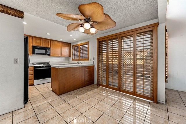 10401 Hammontree, Garden Grove, CA 92843