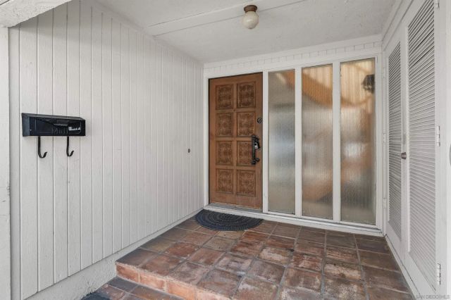 6385 Caminito Salado, San Diego, CA 92111