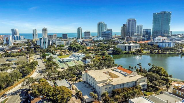 701 MIRROR LAKE DR N DRIVE N 118, St Petersburg, FL 33701