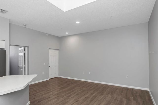 701 MIRROR LAKE DR N DRIVE N 118, St Petersburg, FL 33701