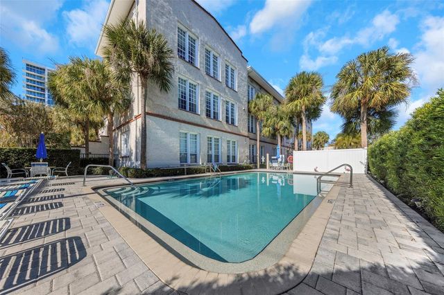 701 MIRROR LAKE DR N DRIVE N 118, St Petersburg, FL 33701